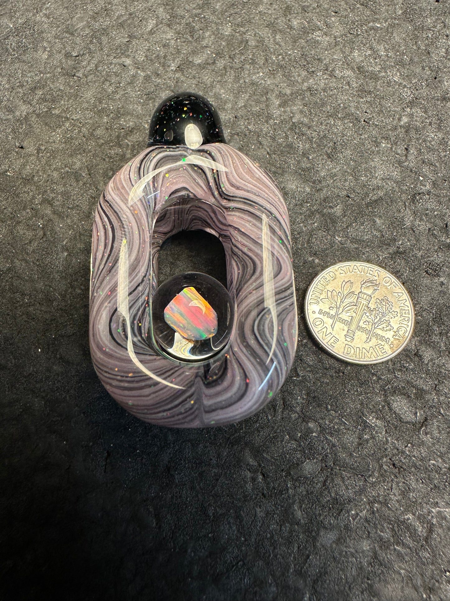 Mezcla de ópalo triturado sobre esmoquin Doublink™