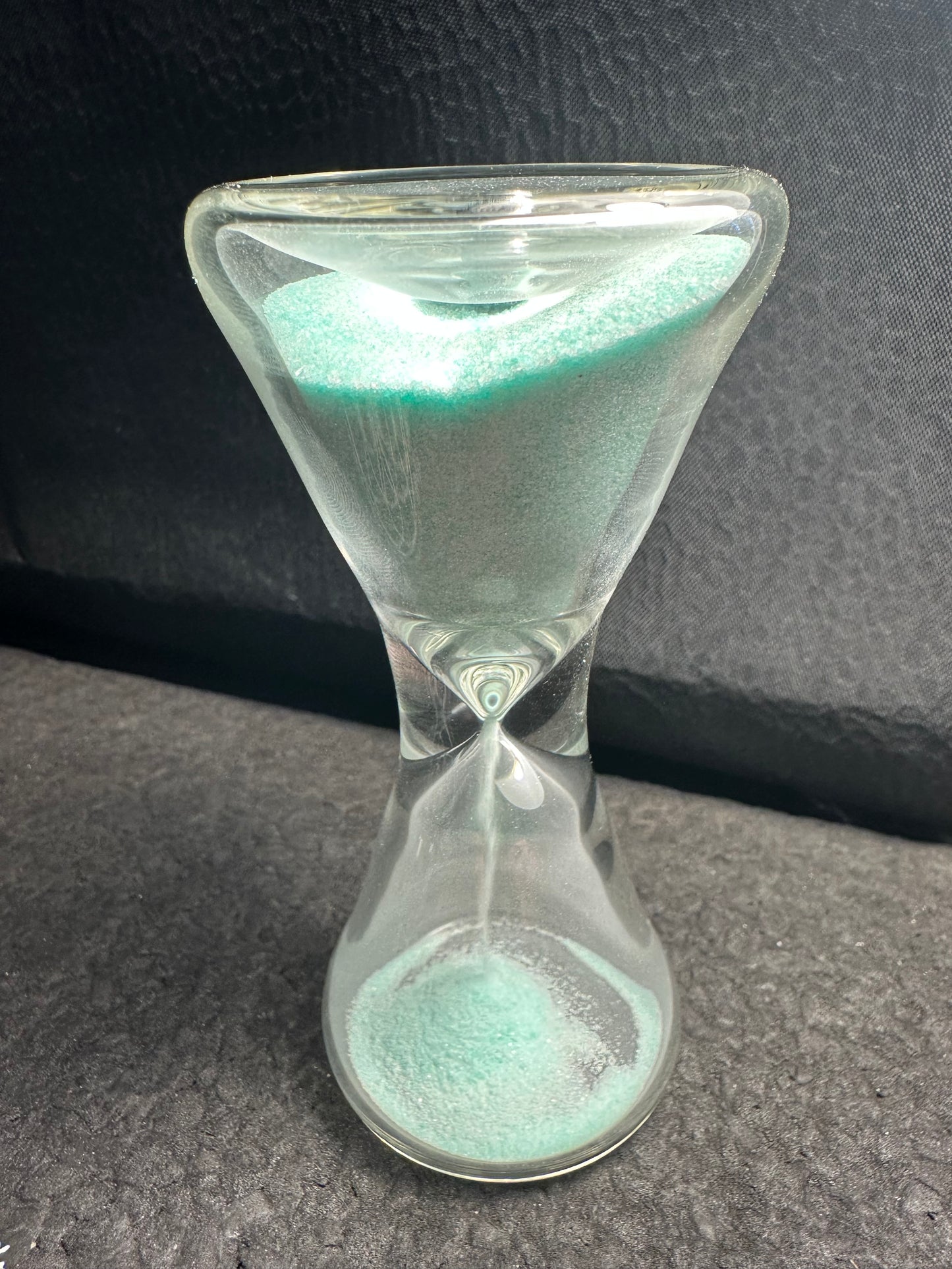 Clear Hourglass Timer (<4.5min)