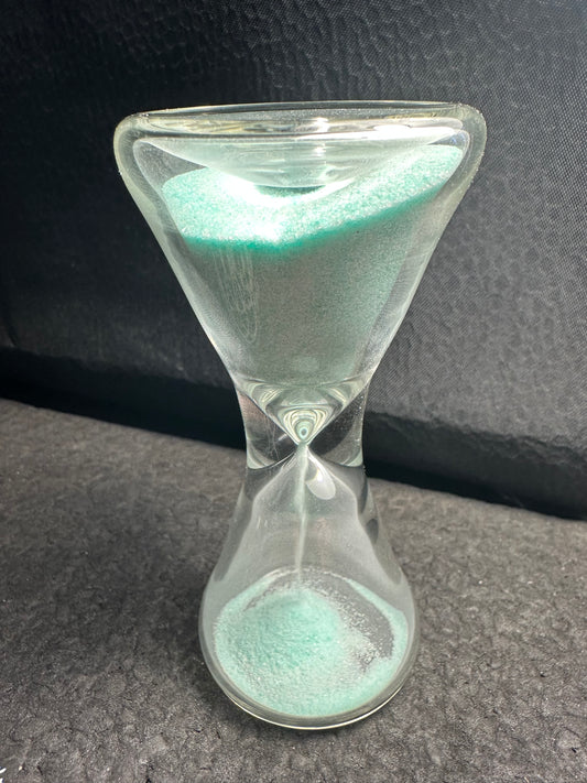 Clear Hourglass Timer (<4.5min)