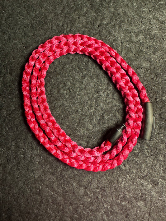 Collar de nailon trenzado color magenta de 23”